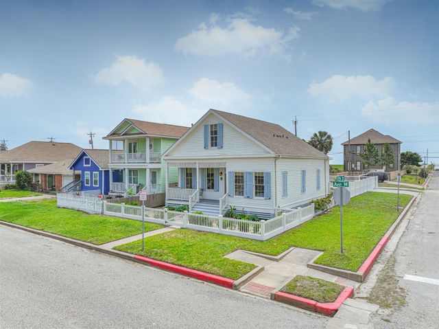 1127 Avenue M, Galveston, TX 77550