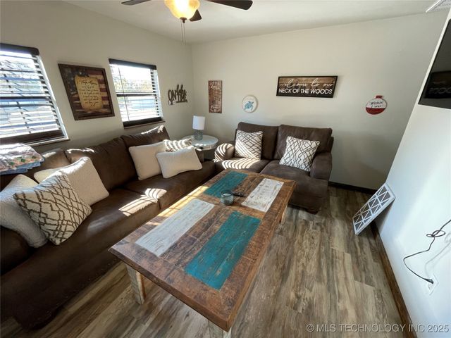 429844 E 1156 Road, Porum, OK 74455