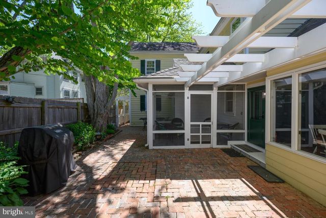 106 QUEEN ST S, Chestertown, MD 21620