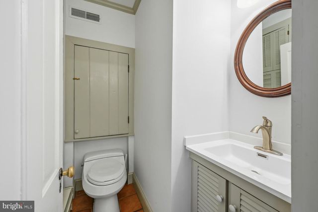 106 QUEEN ST S, Chestertown, MD 21620