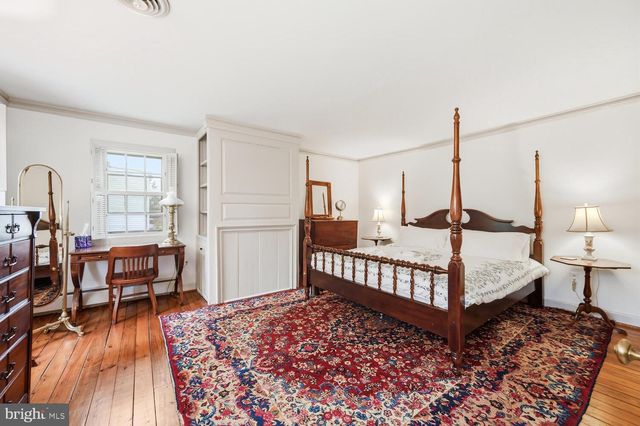106 QUEEN ST S, Chestertown, MD 21620