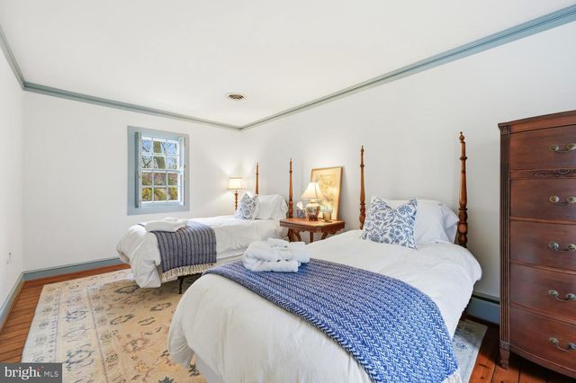 106 QUEEN ST S, Chestertown, MD 21620