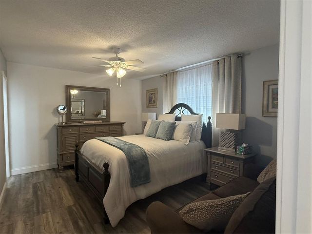 32 Abbey Lane 207, Delray Beach, FL 33446