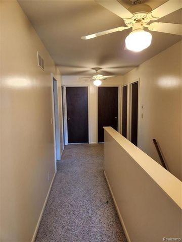 6186 Kings Crown Road, Grand Blanc, MI 48439