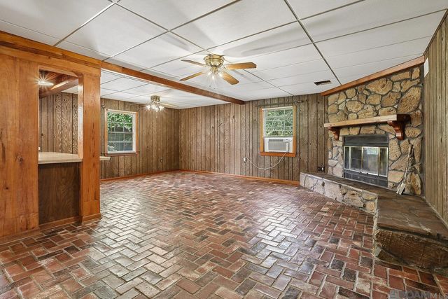 2134 E Contour Dr, Baton Rouge, LA 70809