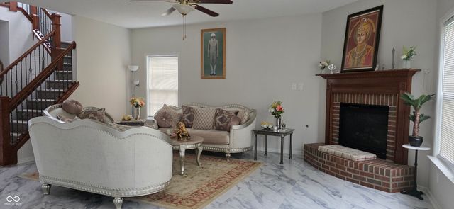 445 Heritage Drive, Greenwood, IN 46143