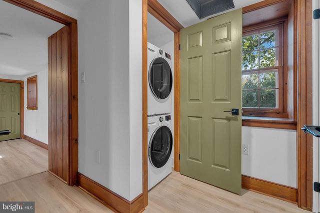 4 LEEDOM PL, Newtown, PA 18940
