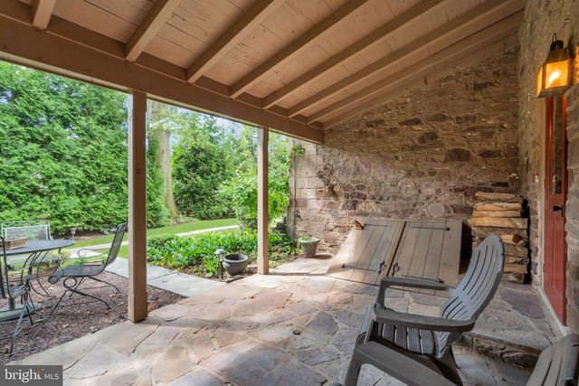 4 LEEDOM PL, Newtown, PA 18940