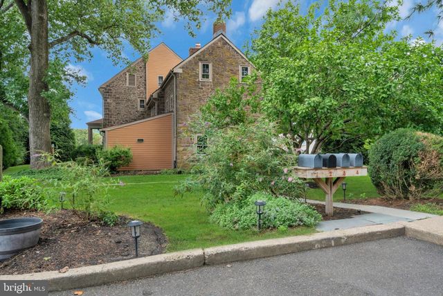 4 LEEDOM PL, Newtown, PA 18940