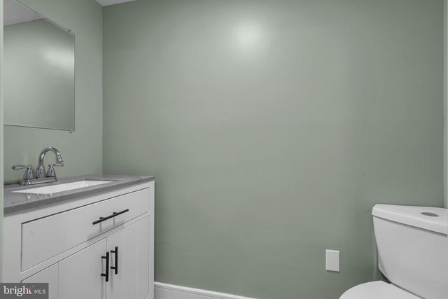 4 LEEDOM PL, Newtown, PA 18940