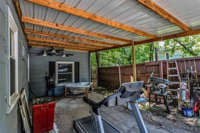 8303 Wabash Avenue, Kansas City, MO 64132