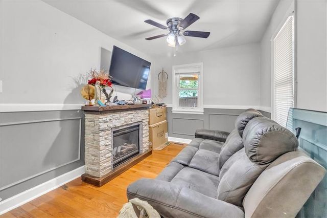 8303 Wabash Avenue, Kansas City, MO 64132