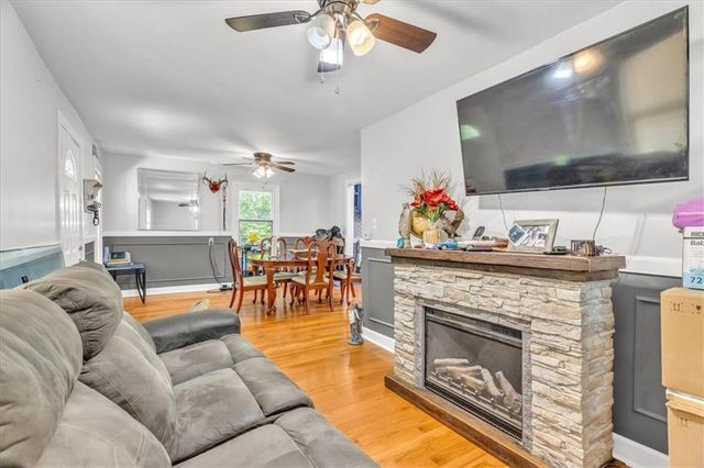 8303 Wabash Avenue, Kansas City, MO 64132