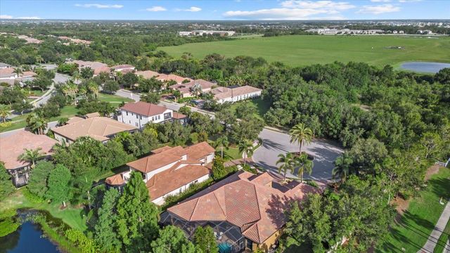 7628 HADDINGTON COVE, Lakewood Ranch, FL 34202