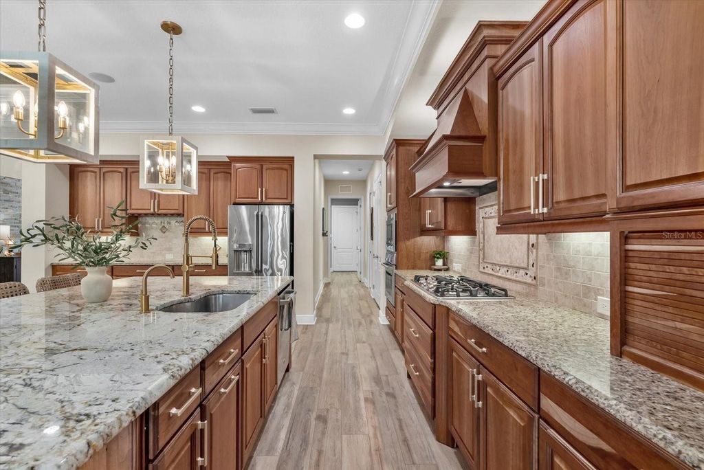 7628 HADDINGTON COVE