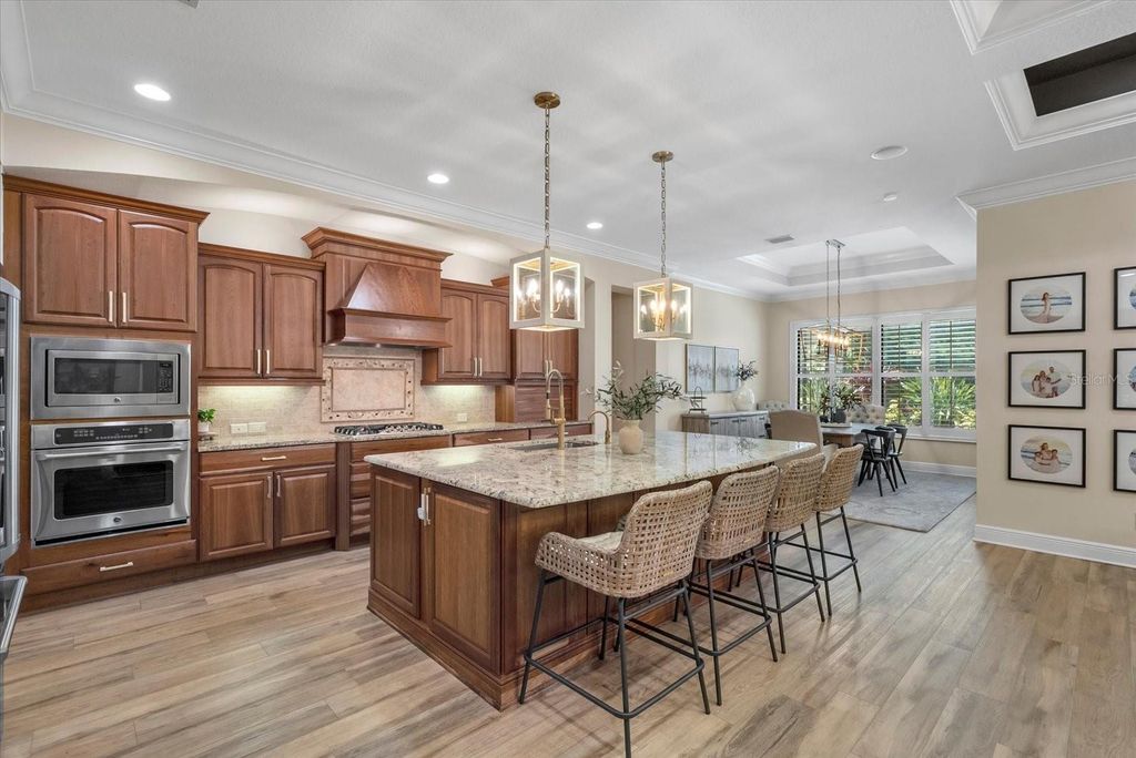 7628 HADDINGTON COVE