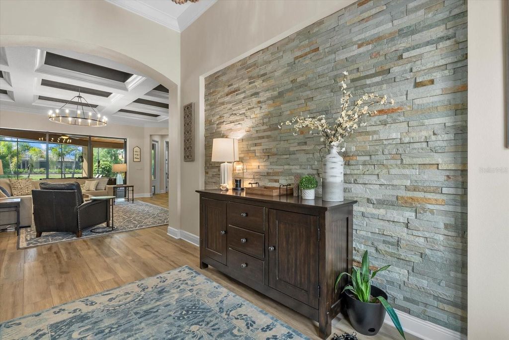 7628 HADDINGTON COVE