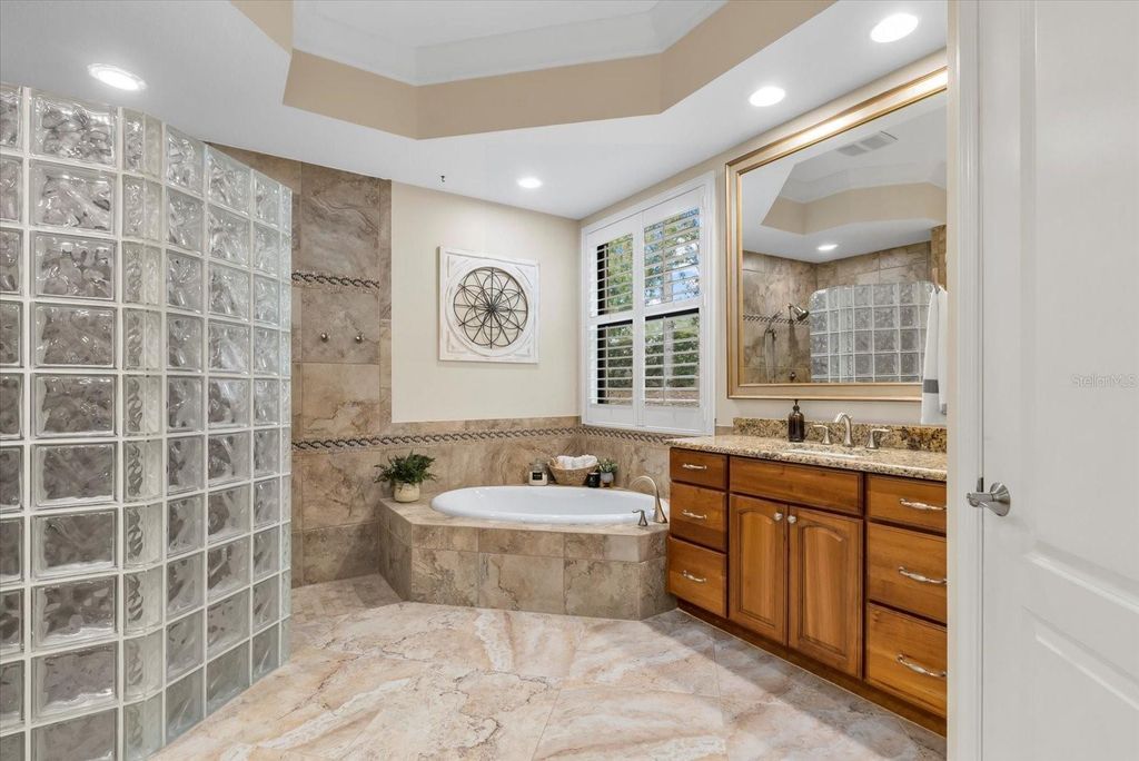 7628 HADDINGTON COVE