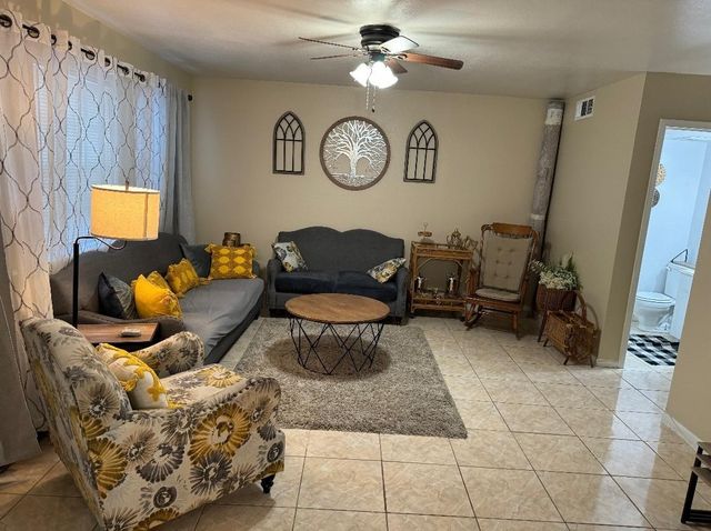 6647 De Moss Drive 647, Houston, TX 77074