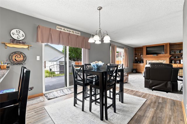 703 15th Street SE, Altoona, IA 50009