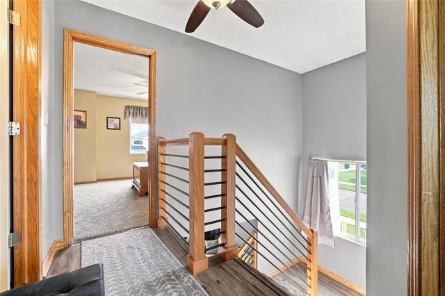 703 15th Street SE, Altoona, IA 50009