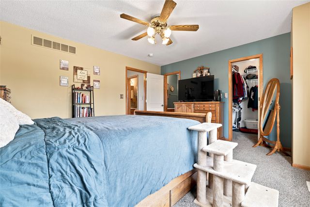 703 15th Street SE, Altoona, IA 50009