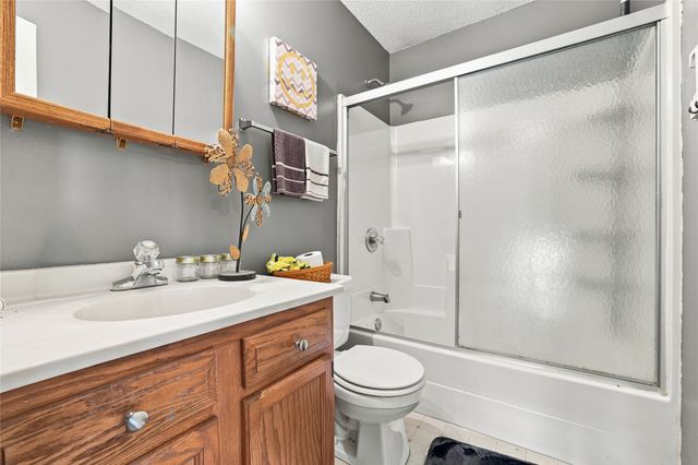 703 15th Street SE, Altoona, IA 50009