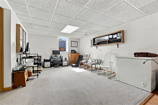 703 15th Street SE, Altoona, IA 50009
