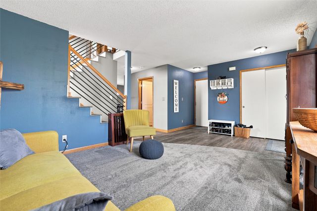 703 15th Street SE, Altoona, IA 50009