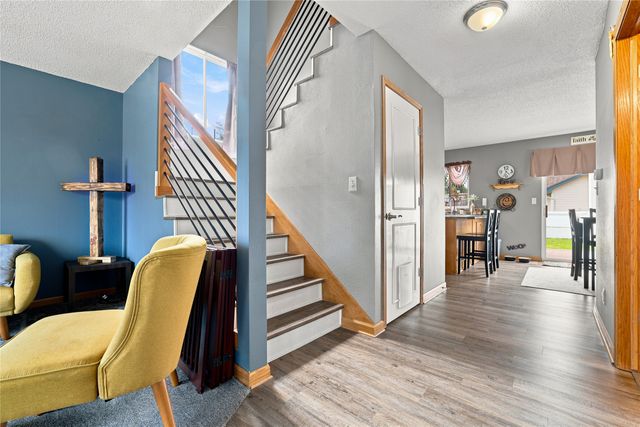 703 15th Street SE, Altoona, IA 50009