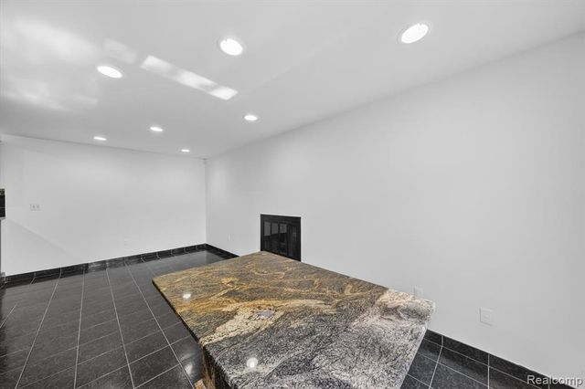 8452 Doncaster, Sterling Heights, MI 48312