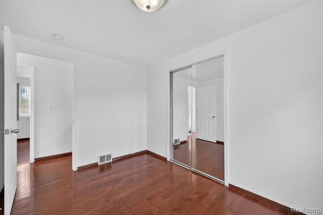 8452 Doncaster, Sterling Heights, MI 48312