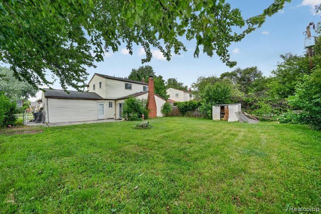 8452 Doncaster, Sterling Heights, MI 48312