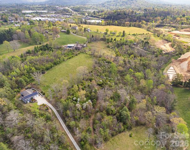 47 Gill Branch Road, Weaverville, NC 28787