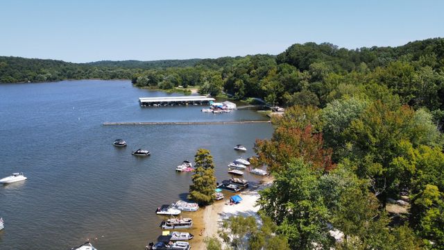 535 Highwater rd, Waverly, TN 37185