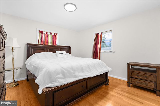 949 OAKDALE CIR, Millersville, MD 21108