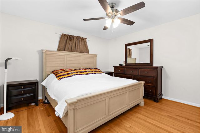 949 OAKDALE CIR, Millersville, MD 21108