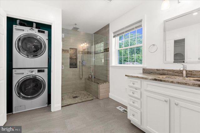 949 OAKDALE CIR, Millersville, MD 21108
