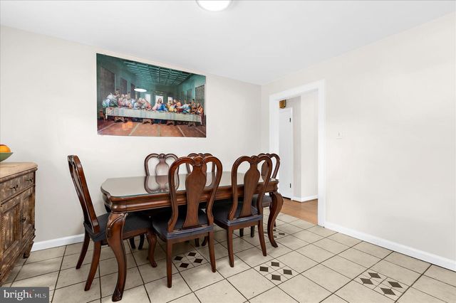 949 OAKDALE CIR, Millersville, MD 21108