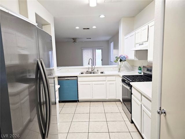 1833 Verde Mirada Drive, Las Vegas, NV 89115