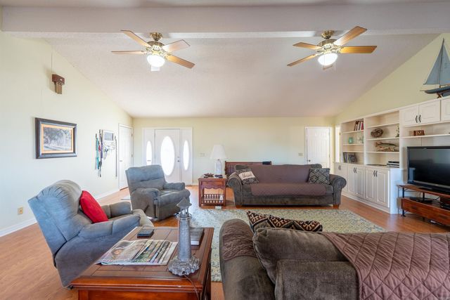 2535 Beach Drive, Heber Springs, AR 72543