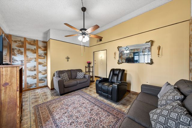 1502 Caballero, San Antonio, TX 78224