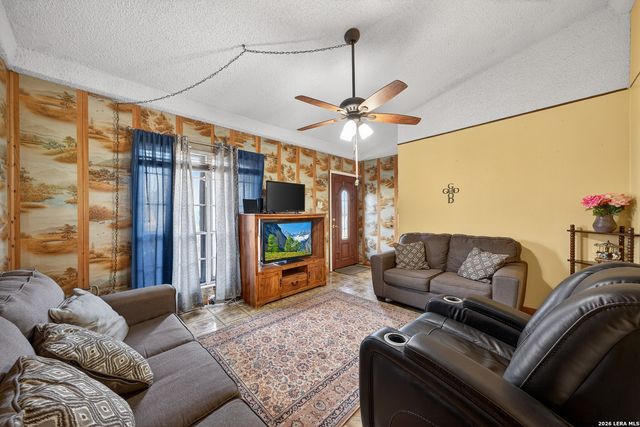 1502 Caballero, San Antonio, TX 78224