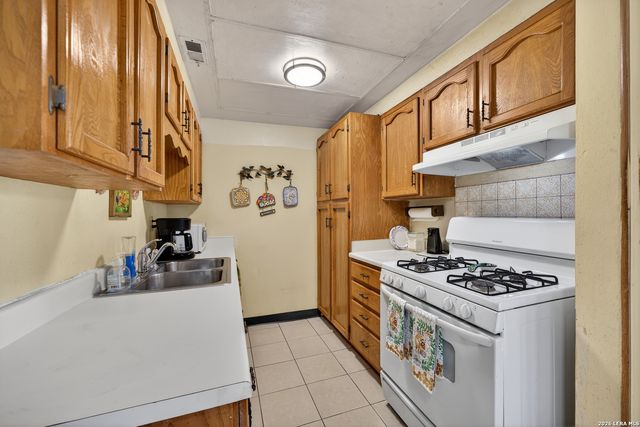 1502 Caballero, San Antonio, TX 78224