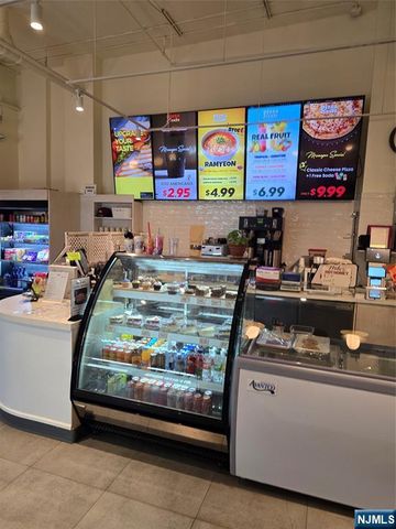 141 West Central, Palisades Park, NJ 07650