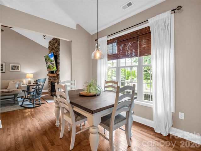 17 Black Iron Lane, Hendersonville, NC 28792