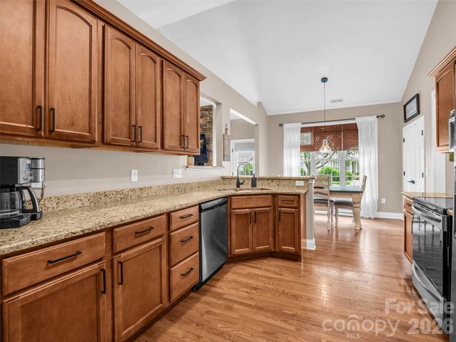 17 Black Iron Lane, Hendersonville, NC 28792