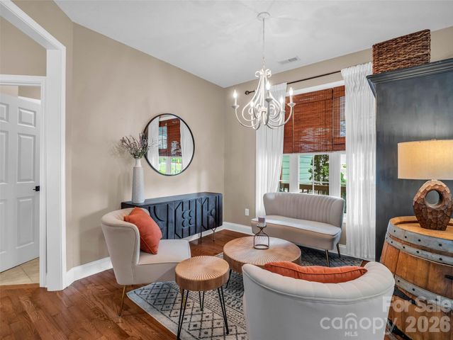 17 Black Iron Lane, Hendersonville, NC 28792