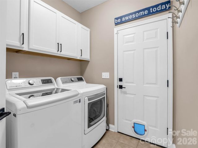17 Black Iron Lane, Hendersonville, NC 28792