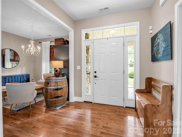 17 Black Iron Lane, Hendersonville, NC 28792